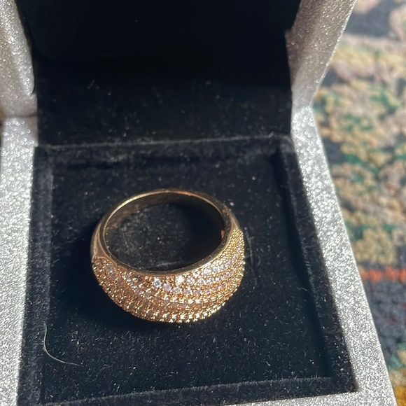 Elegant Gold Ring dome pave zirconia diamond gold band - Picture 7 of 17